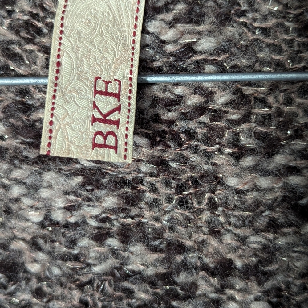 Buckle Brand Women's Hooded Sweater - Picture 5 of 7